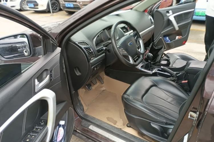 Used Geely Auto Emgrand 2016 Sedan 1.5L Manual Upward Edition Driver Seat