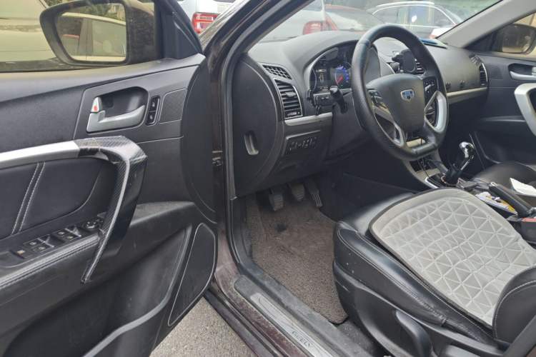 Used Geely Auto Emgrand 2016 Sedan 1.5L Manual Upward Edition Driver Seat