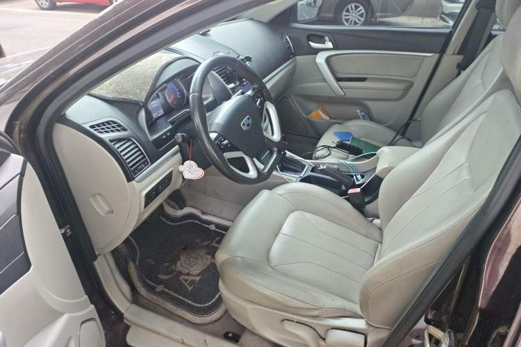 Used Geely Auto Emgrand 2016 Sedan 1.5L CVT Luxury Model Driver Seat