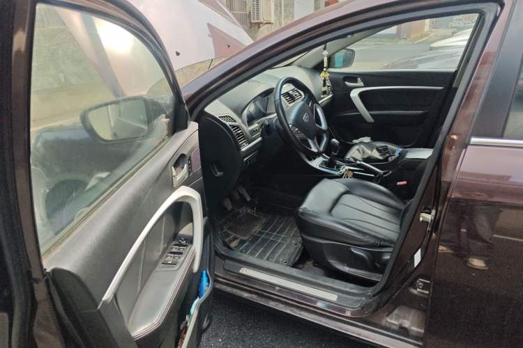 Used Geely Auto Emgrand 2016 Sedan 1.5L Manual Upward Edition Driver Seat