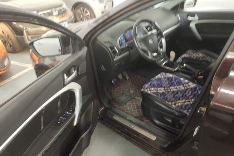 Used Geely Auto Emgrand 2016 Sedan 1.5L Manual Upward Edition Driver Seat