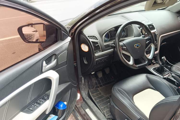 Used Geely Auto Emgrand 2016 Hatchback RS 1.5L Manual - Upward Edition Driver Seat