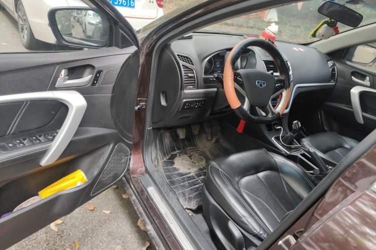 Used Geely Auto Emgrand 2016 Sedan 1.5L Manual Upward Edition Driver Seat