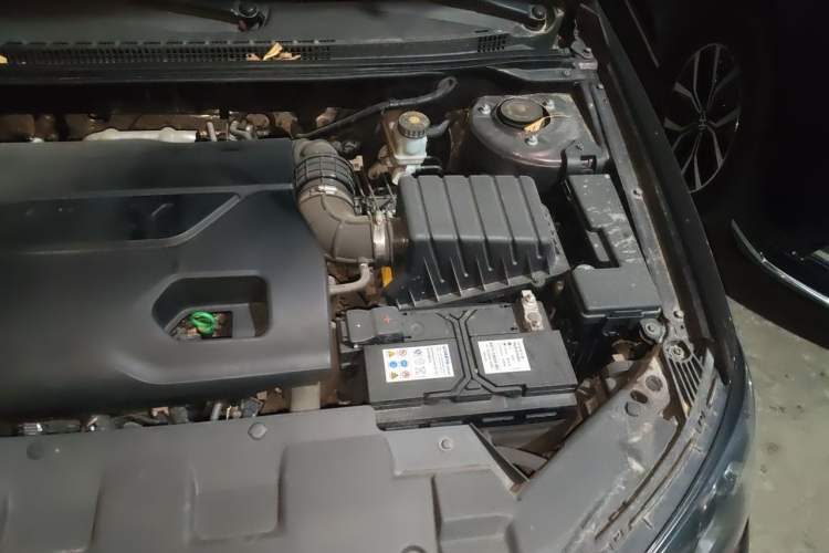 Used Geely Auto Emgrand 2016 Sedan 1.3T Manual Upward Edition Engine Bay Left