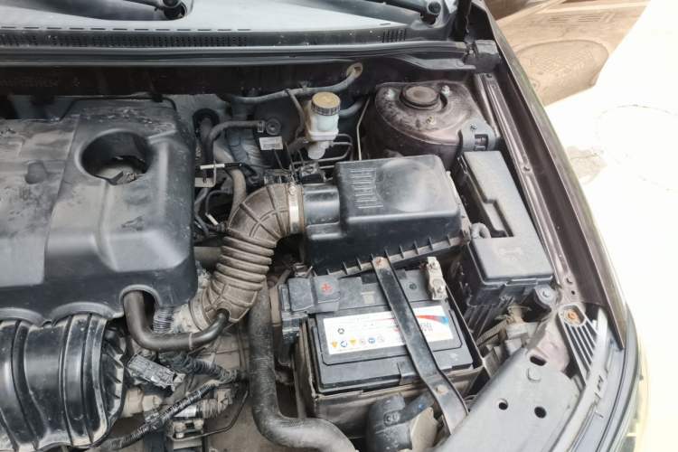 Used Geely Auto Emgrand 2016 Sedan 1.5L Manual Luxury Model Engine Bay Left