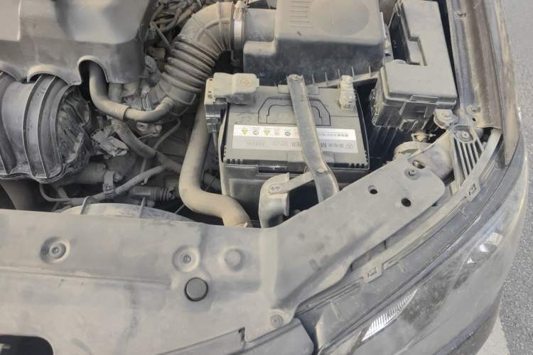 Used Geely Auto Emgrand 2016 Sedan 1.5L Manual Luxury Model Engine Bay Left