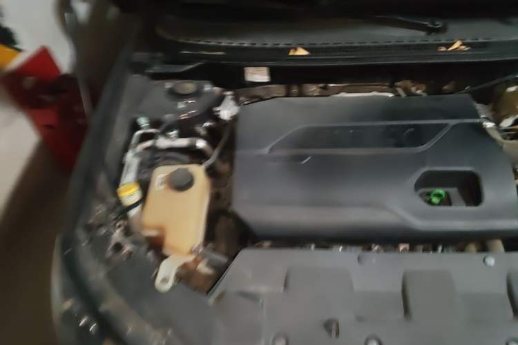 Used Geely Auto Emgrand 2016 Sedan 1.3T Manual Upward Edition Engine Bay Right