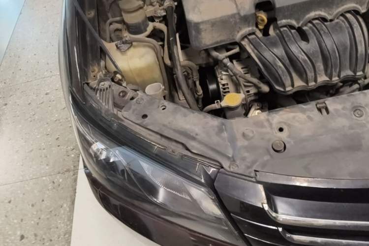Used Geely Auto Emgrand 2016 Sedan 1.5L CVT Upward Version Engine Bay Right