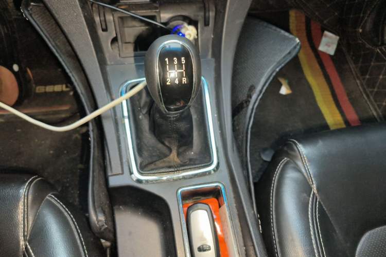 Used Geely Auto Emgrand 2016 Sedan 1.5L Manual Upward Edition Gear Lever