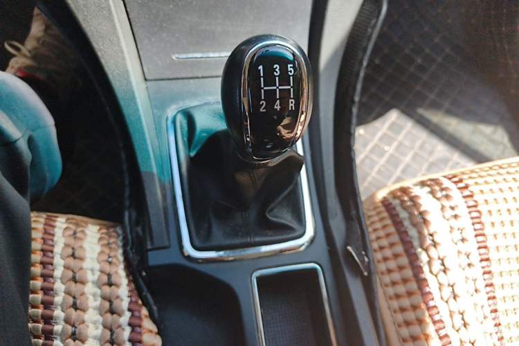 Used Geely Auto Emgrand 2016 Sedan 1.5L Manual Upward Edition Gear Lever