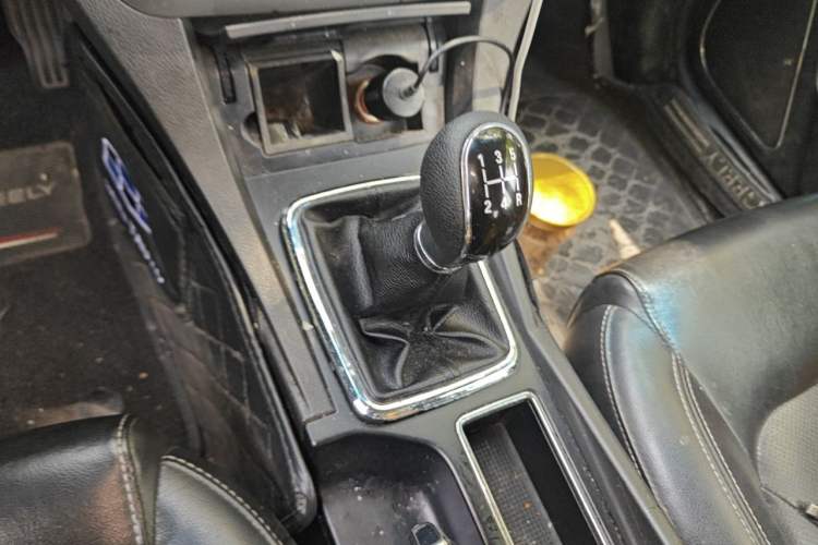 Used Geely Auto Emgrand 2016 Sedan 1.5L Manual Upward Edition Gear Lever