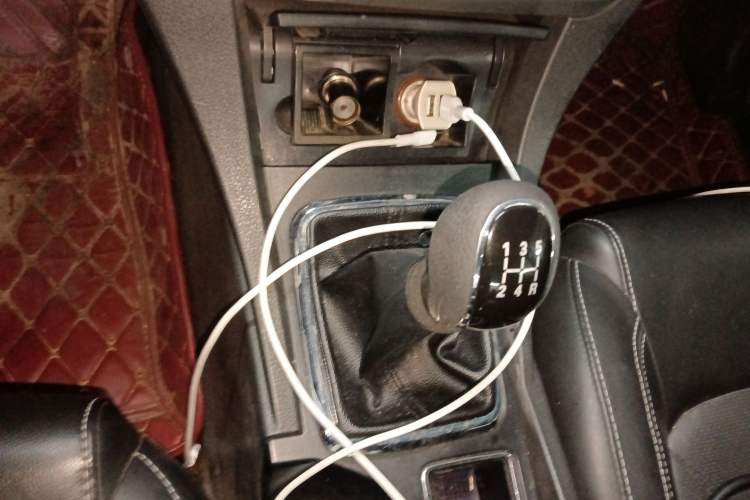 Used Geely Auto Emgrand 2016 Sedan 1.5L Manual Upward Edition Gear Lever