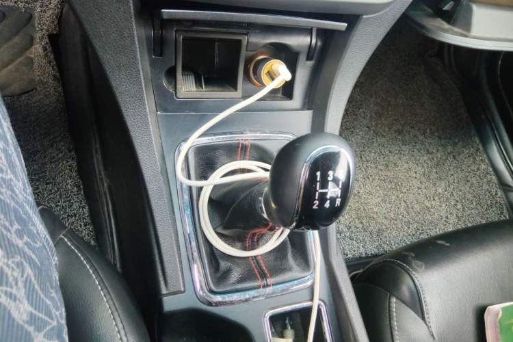 Used Geely Auto Emgrand 2016 Sedan 1.5L Manual Upward Edition Gear Lever