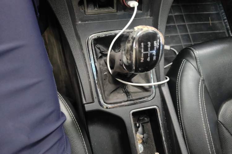 Used Geely Auto Emgrand 2016 Sedan 1.5L Manual Upward Edition Gear Lever