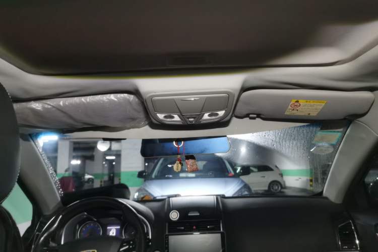 Used Geely Auto Emgrand 2016 Sedan 1.5L CVT Upward Version Headliner