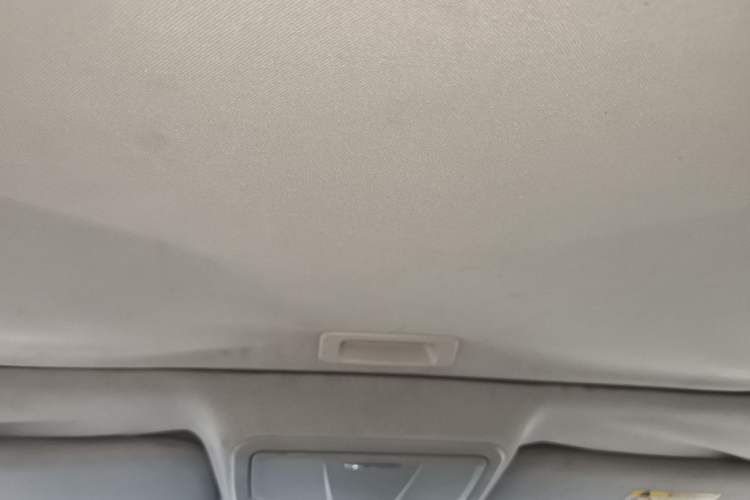Used Geely Auto Emgrand 2016 Sedan 1.5L CVT Upward Version Headliner