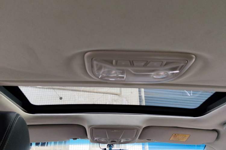 Used Geely Auto Emgrand 2016 Sedan 1.5L Manual Upward Edition Headliner