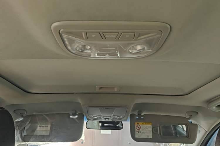 Used Geely Auto Emgrand 2016 Sedan 1.5L Manual Upward Edition Headliner