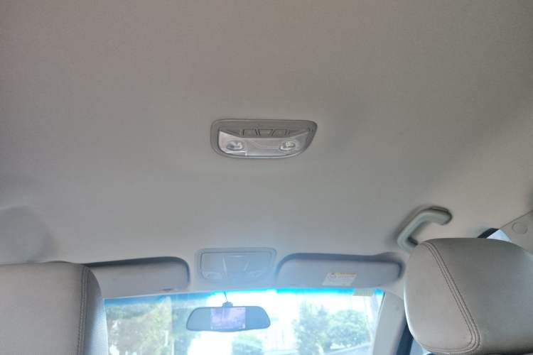 Used Geely Auto Emgrand 2016 Sedan 1.5L CVT Luxury Model Headliner