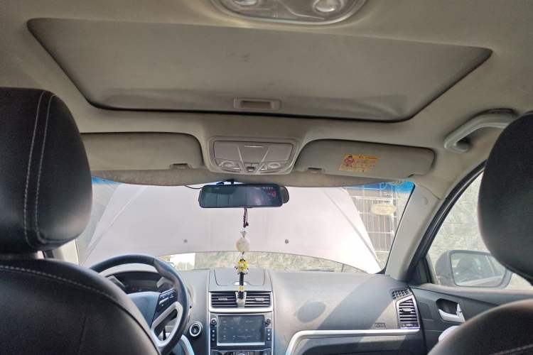 Used Geely Auto Emgrand 2016 Sedan 1.5L Manual Upward Edition Headliner