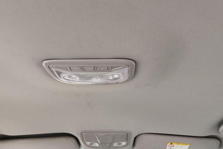 Used Geely Auto Emgrand 2016 Sedan 1.5L Manual Luxury Model Headliner