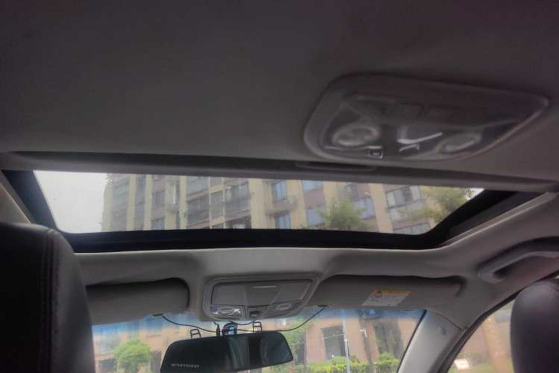 Used Geely Auto Emgrand 2016 Sedan 1.5L Manual Upward Edition Headliner