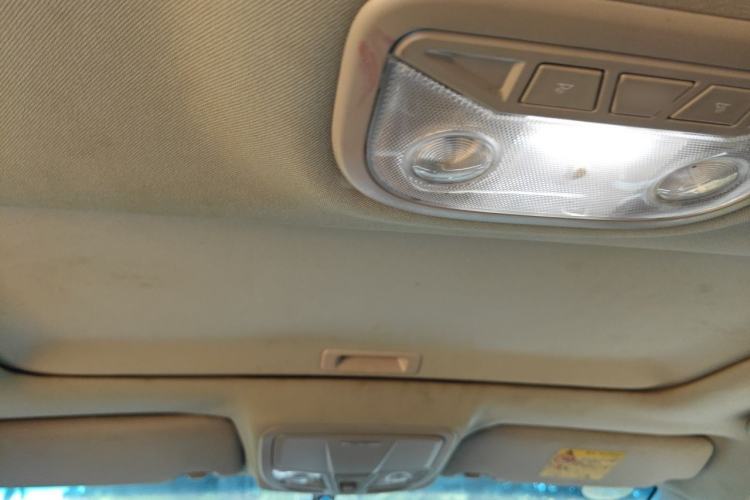 Used Geely Auto Emgrand 2016 Sedan 1.3T CVT Upward Edition Headliner