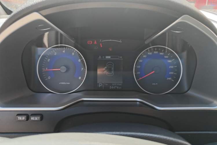 Used Geely Auto Emgrand 2016 Sedan 1.5L CVT Upward Version Instrument Cluster