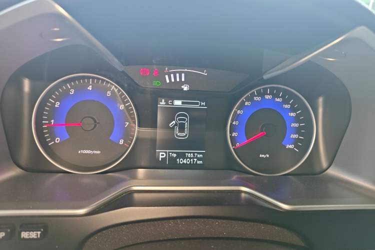 Used Geely Auto Emgrand 2016 Sedan 1.5L CVT Upward Version Instrument Cluster