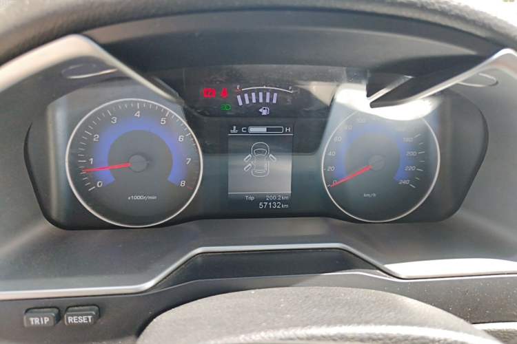 Used Geely Auto Emgrand 2016 Sedan 1.5L Manual Upward Edition Instrument Cluster