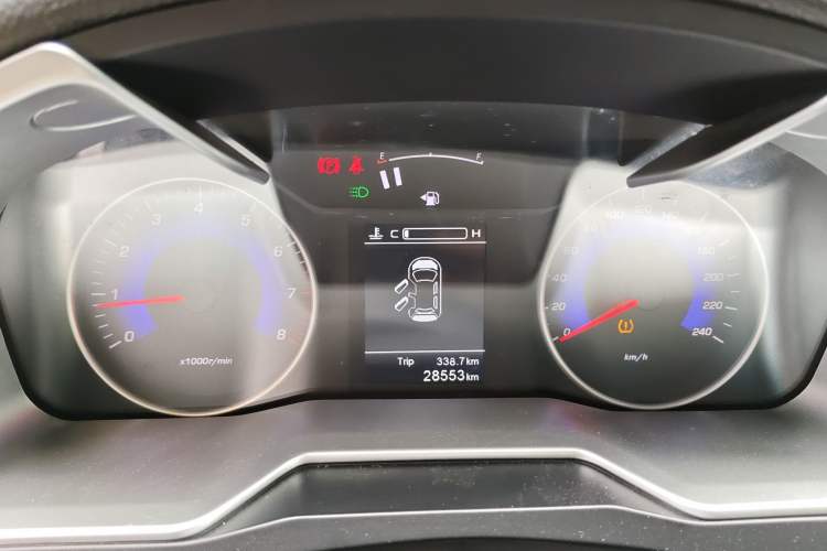 Used Geely Auto Emgrand 2016 Sedan 1.5L Manual Upward Edition Instrument Cluster