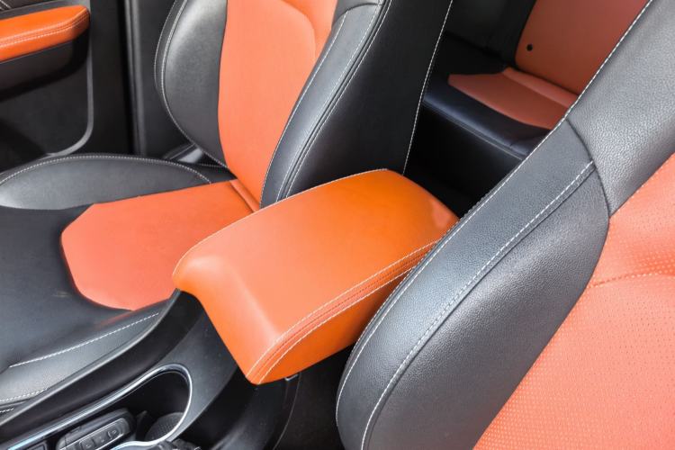 Used Geely Auto Emgrand 2016 Hatchback RS 1.5L Manual - Upward Edition Interior 6