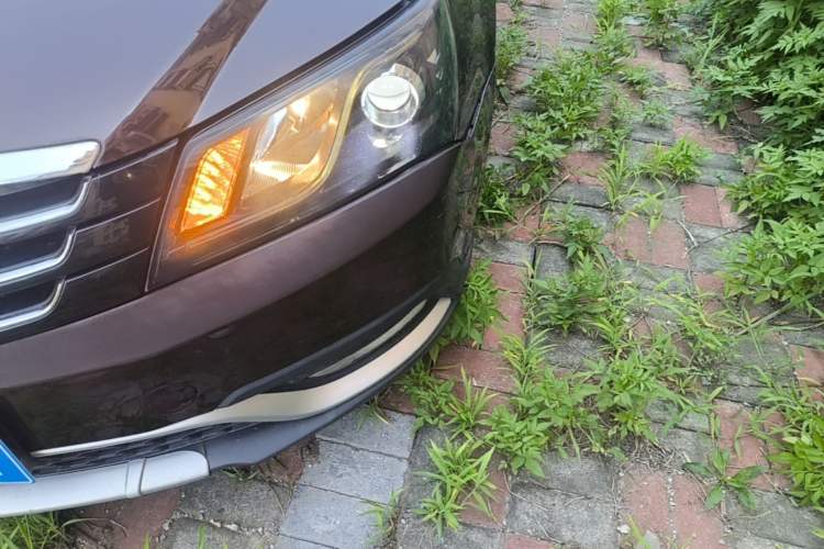 Used Geely Auto Emgrand 2016 Hatchback RS 1.3T CVT Top-Tier Version Left Front Headlight