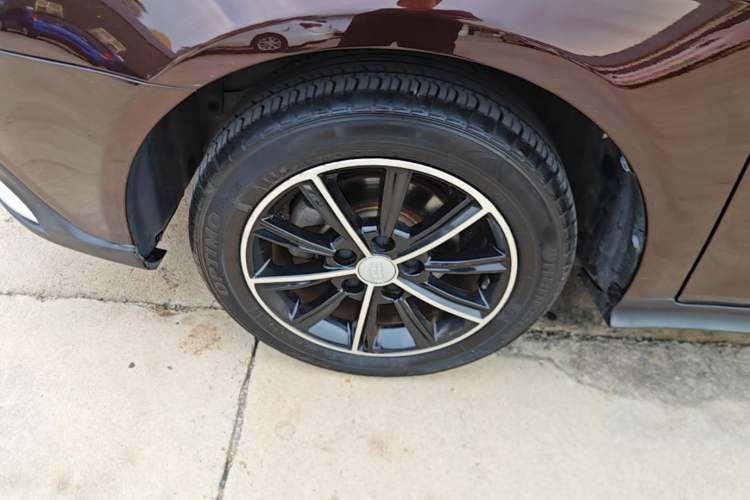 Used Geely Auto Emgrand 2016 Hatchback RS 1.5L Manual - Upward Edition Left Front Wheel Hub
