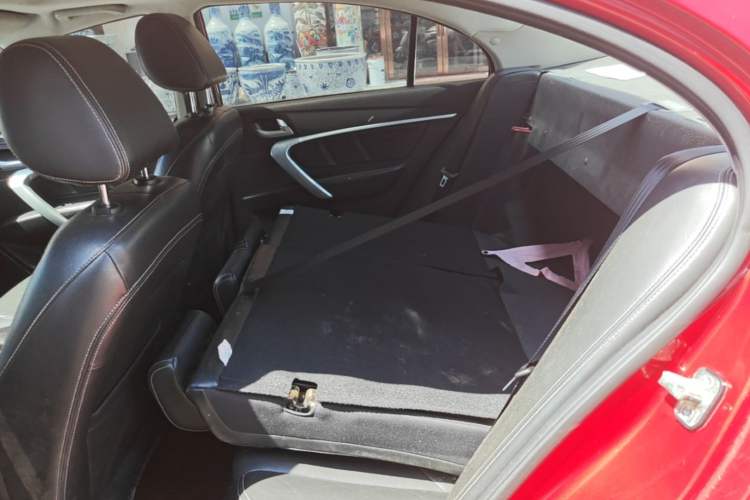 Used Geely Auto Emgrand 2016 Sedan 1.5L CVT Upward Version Left Rear Seat