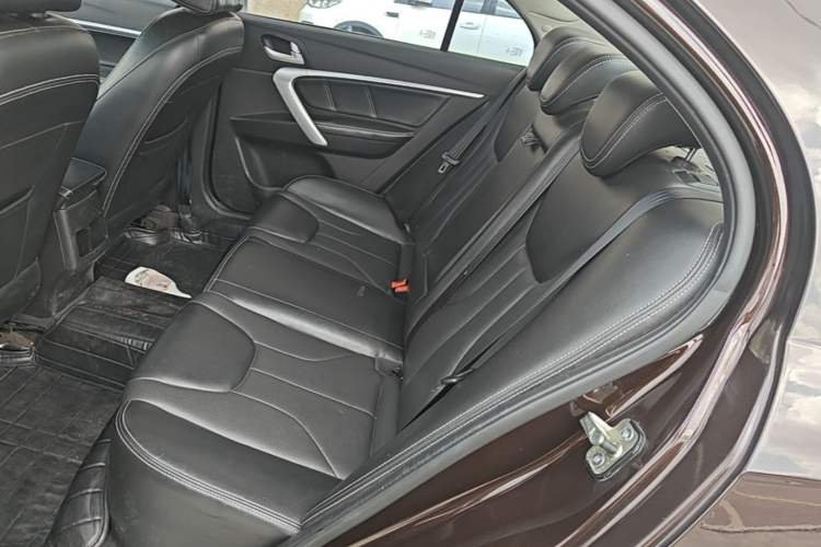 Used Geely Auto Emgrand 2016 Sedan 1.5L Manual Upward Edition Left Rear Seat