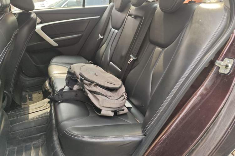 Used Geely Auto Emgrand 2016 Sedan 1.5L Manual Upward Edition Left Rear Seat