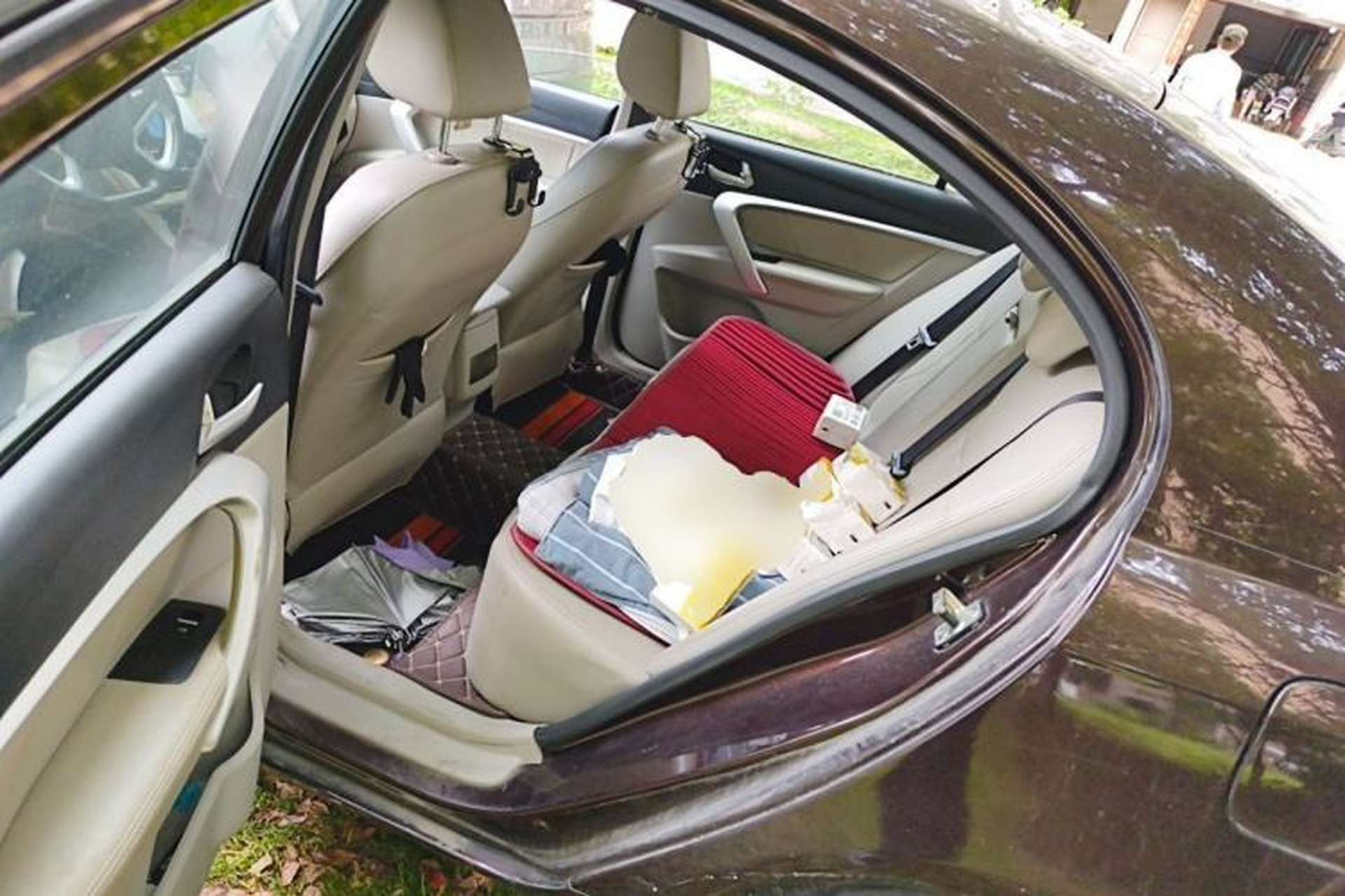 Used Geely Auto Emgrand 2016 Sedan 1.5L Manual Luxury Model Left Rear Seat