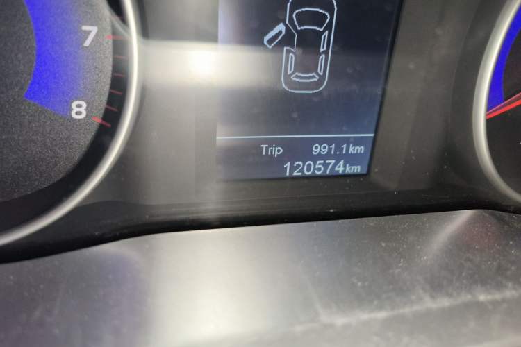 Used Geely Auto Emgrand 2016 Sedan 1.5L Manual Upward Edition Odometer Close Up