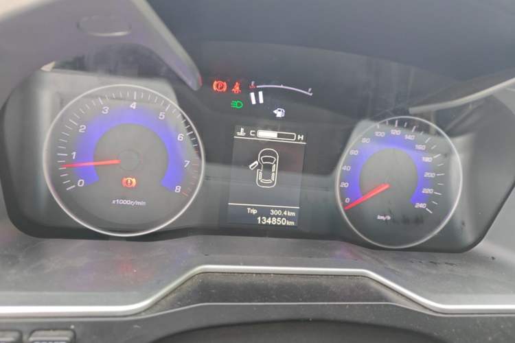 Used Geely Auto Emgrand 2016 Sedan 1.5L Manual Upward Edition Odometer Close Up