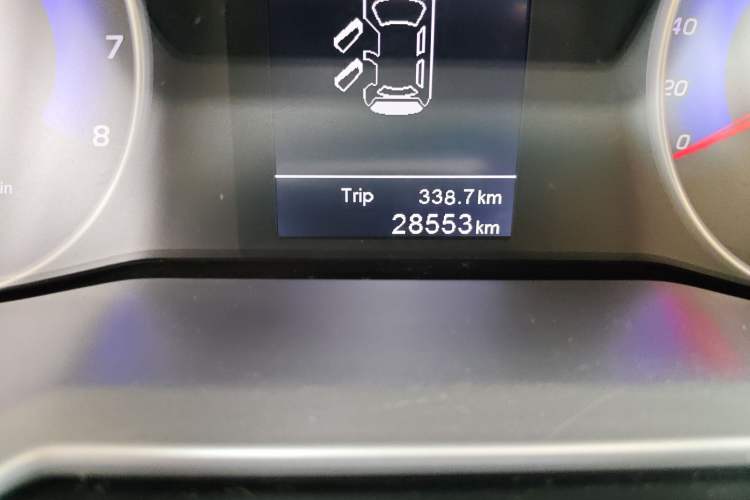 Used Geely Auto Emgrand 2016 Sedan 1.5L Manual Upward Edition Odometer Close Up