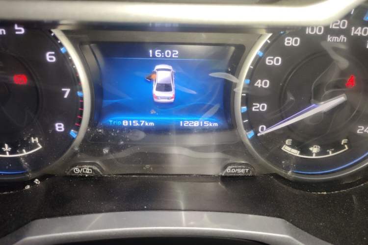 Used Geely Auto Emgrand 2016 Sedan 1.5L Manual Upward Edition Odometer Close Up