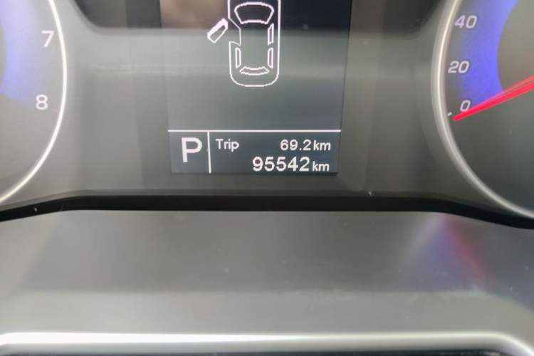 Used Geely Auto Emgrand 2016 Sedan 1.3T CVT Upward Edition Odometer Close Up