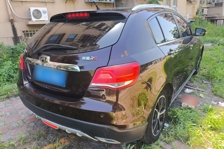 Used Geely Auto Emgrand 2016 Hatchback RS 1.3T CVT Top-Tier Version Rear Right 45 Deg