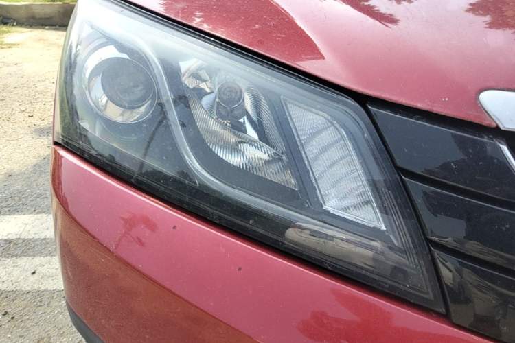 Used Geely Auto Emgrand 2016 Hatchback RS 1.5L CVT Upward Edition Right Front Headlight