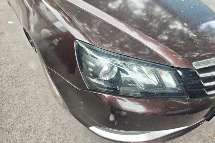 Used Geely Auto Emgrand 2016 Sedan 1.5L CVT Luxury Model Right Front Headlight