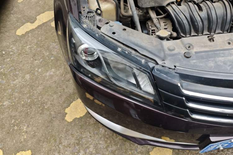 Used Geely Auto Emgrand 2016 Sedan 1.5L Manual Upward Edition Right Front Headlight