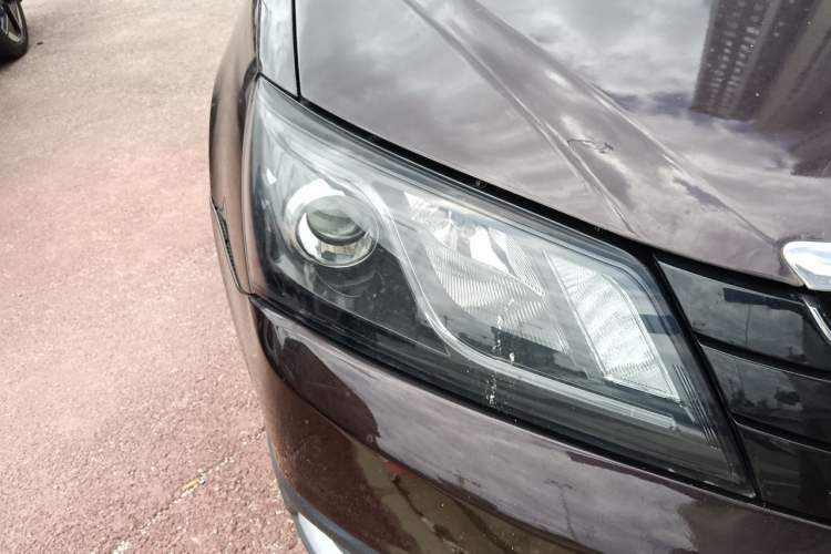 Used Geely Auto Emgrand 2016 Hatchback RS 1.5L Manual - Upward Edition Right Front Headlight
