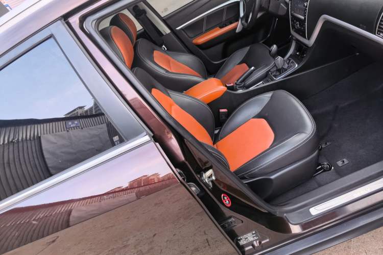 Used Geely Auto Emgrand 2016 Hatchback RS 1.5L Manual - Upward Edition Right Front Seat