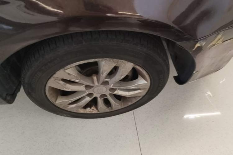 Used Geely Auto Emgrand 2016 Sedan 1.5L CVT Upward Version Right Front Wheel Hub